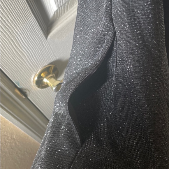 Windsor Stylish Black Dress - Picture 6 of 6